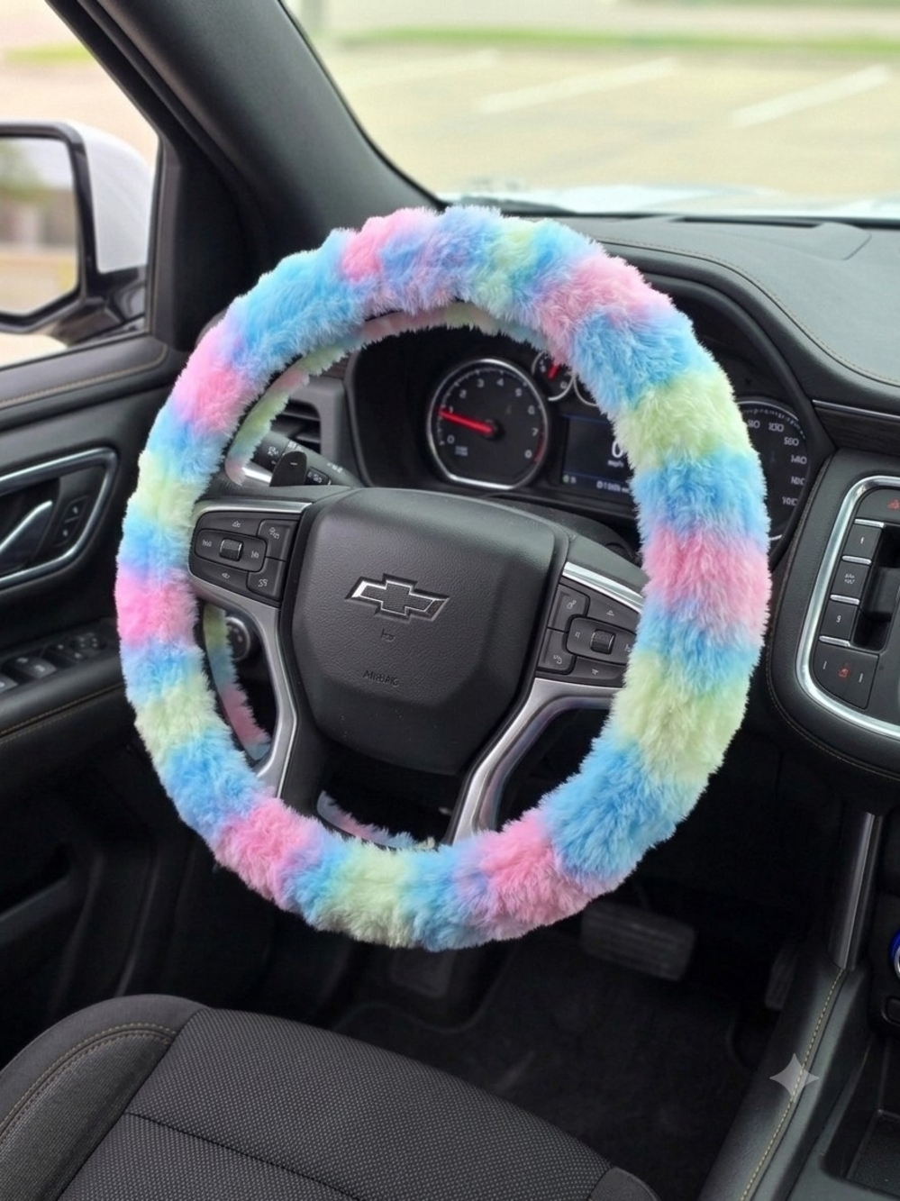 |FREE W/PURCHASE| Plush Rainbow Steering Wheel Cover, NEW